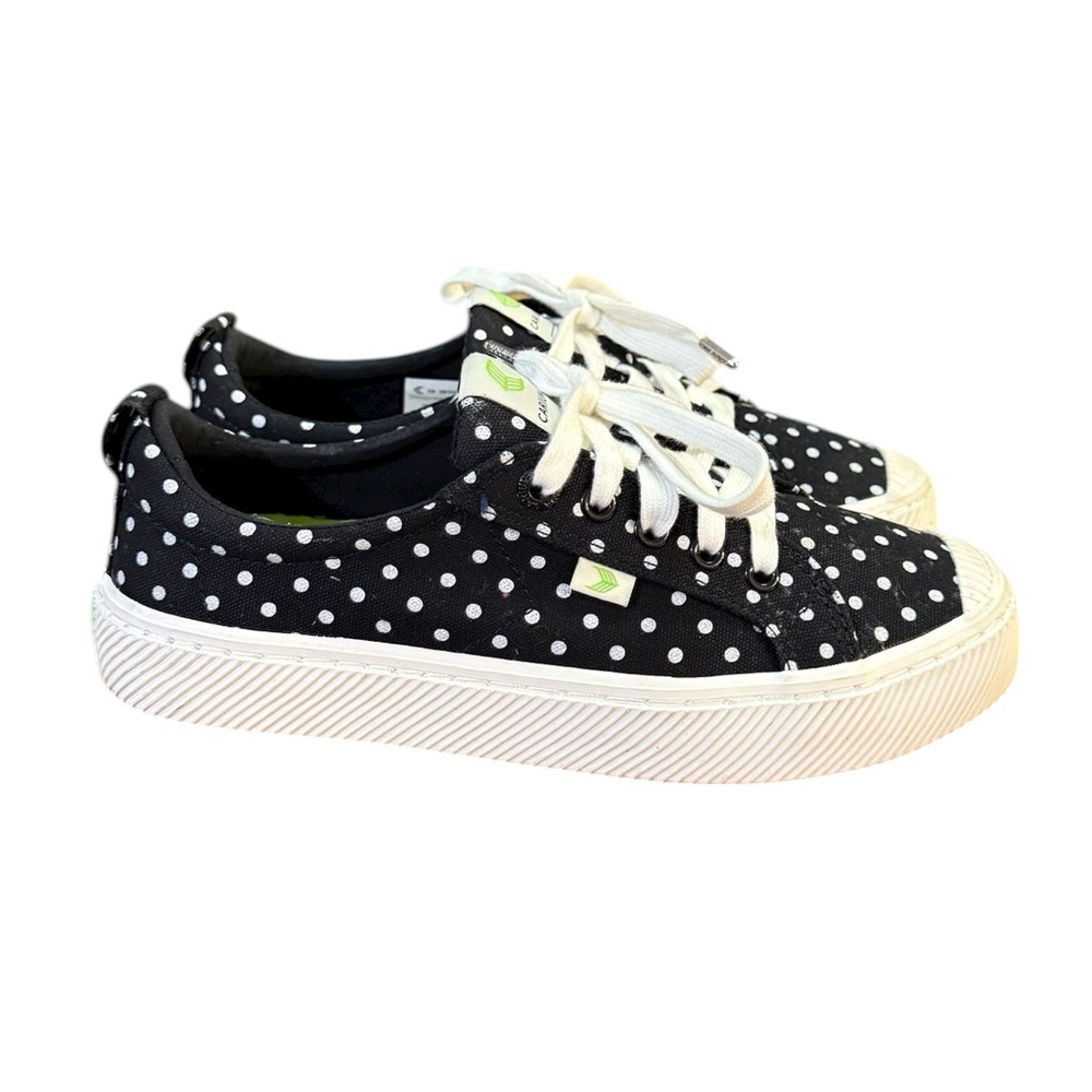 Cariuma OCA Low Polka Dot Black Canvas sneakers Women’s Size 7